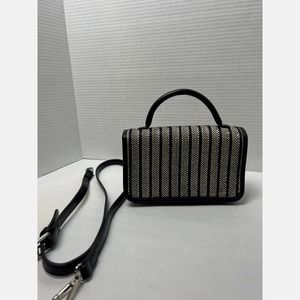 Zara handbag/Crossbody black    8”x5”